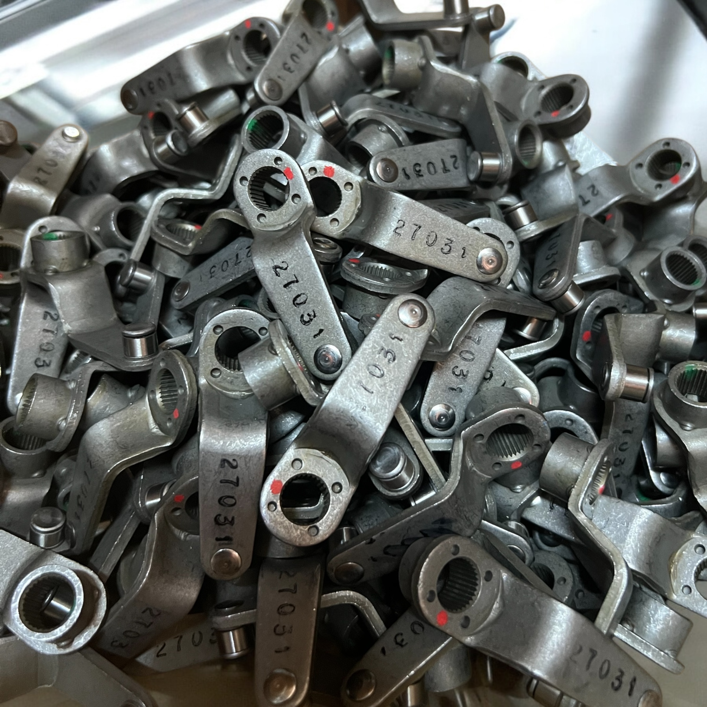 Mỏ Tỳ Col (Cần Chỉnh Nồi)